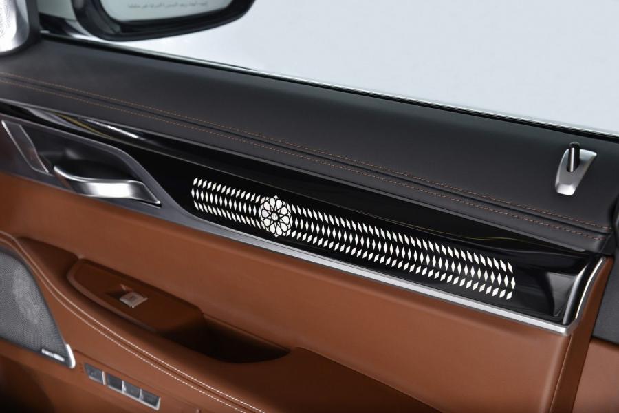  BMW 750Li xDrive Solitaire Edition 2016 года  (фото 20 из 29)